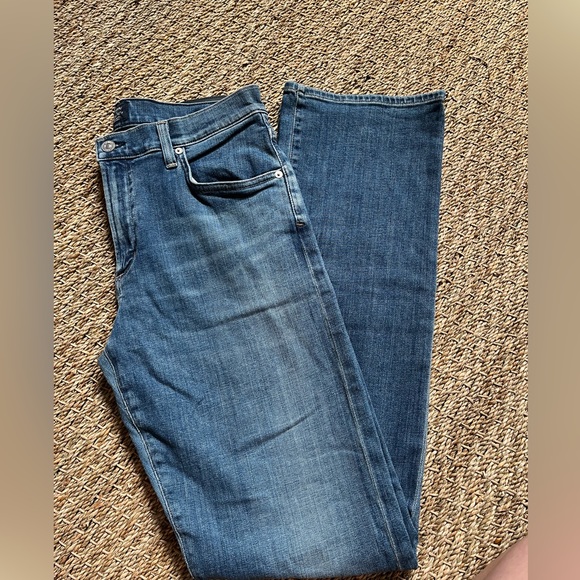 Citizens of Humanity Straight Jeans - Picture 1 of 5
